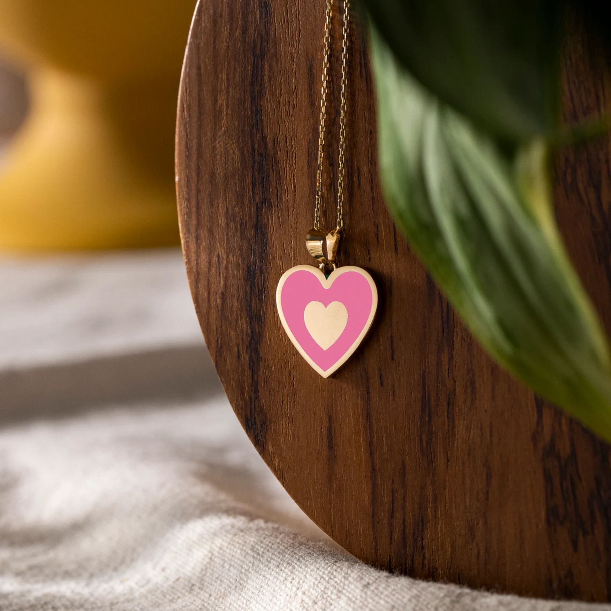 14-ayar-altin-pembe-mineli-kalp-kolye-1