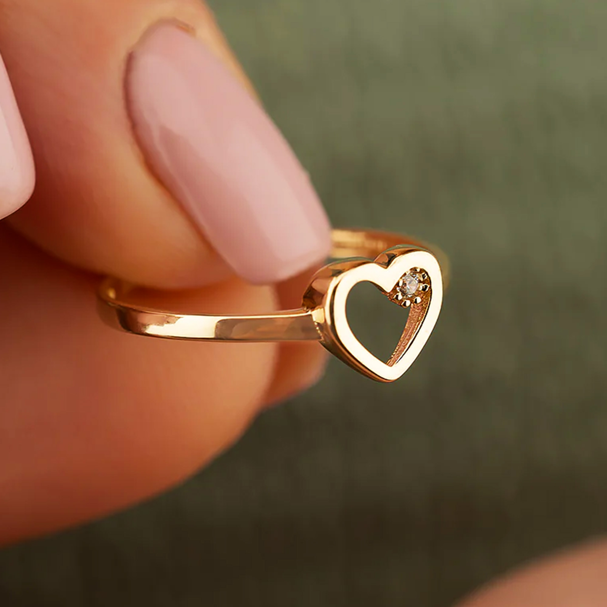 14-ayar-kalpli-tektas-altin-yuzuk-1